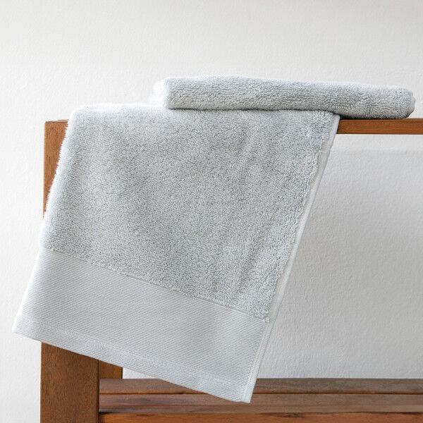 Handtuch aus 100% Bio-Baumwolle hellgrau, 50x100cm